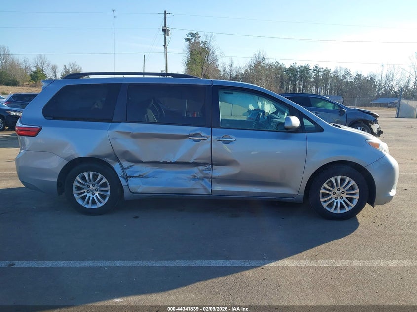 2016 Toyota Sienna Xle 8 Passenger VIN: 5TDYK3DC4GS746672 Lot: 44347839