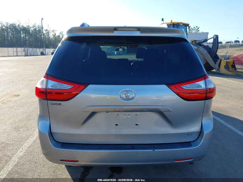 2016 Toyota Sienna Xle 8 Passenger VIN: 5TDYK3DC4GS746672 Lot: 44347839