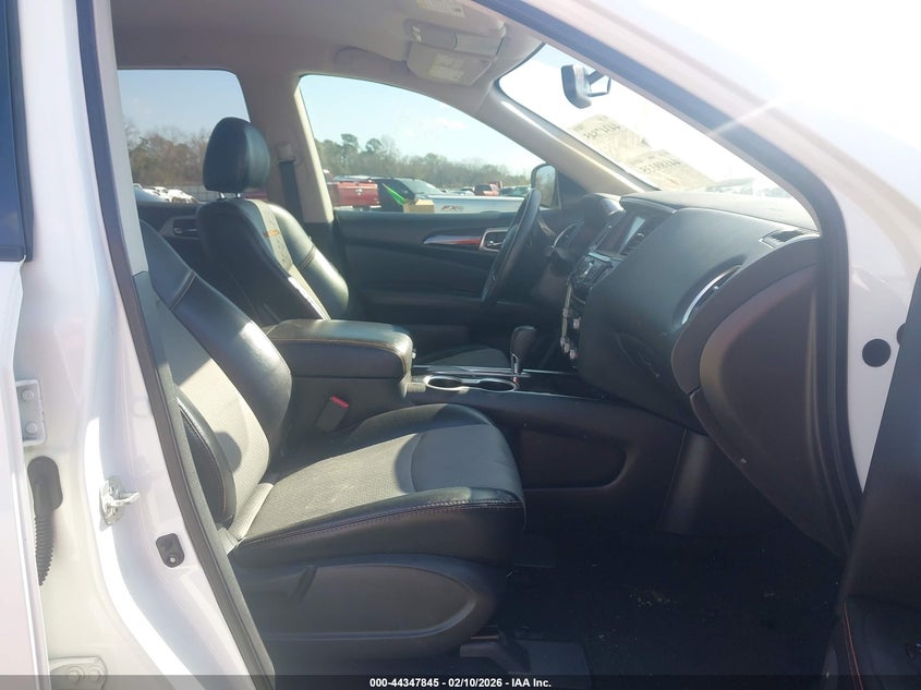 2020 Nissan Pathfinder Sv 2Wd