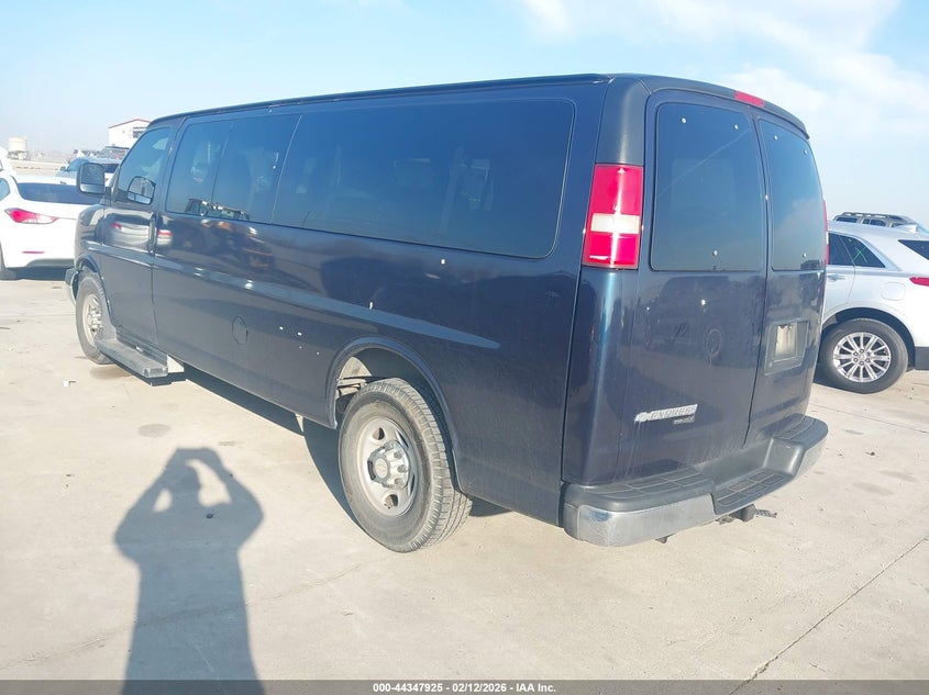 2009 Chevrolet Express 3500 Ls