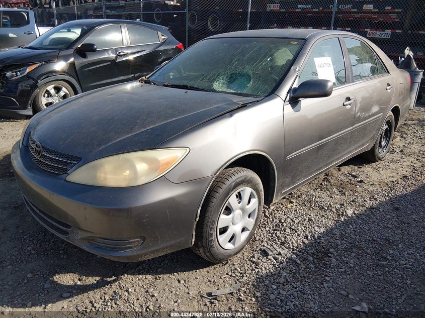 2004 Toyota Camry Le