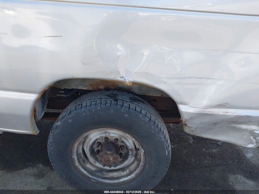 2008 Ford E-350 Super Duty Xl/Xlt VIN: 1FBNE31L68DB43786 Lot: 44348044