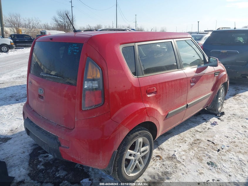 2010 Kia Soul +