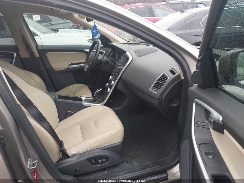 2016 Volvo Xc60 T5 Platinum