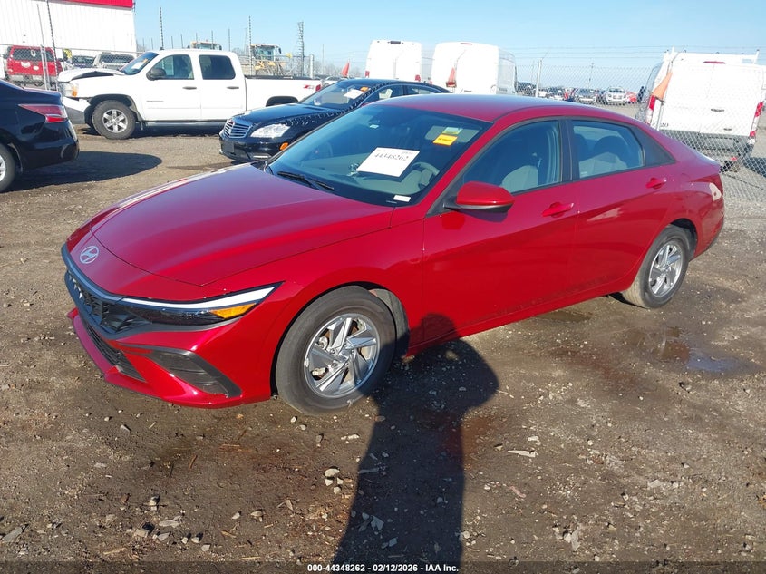 2025 Hyundai Elantra Se