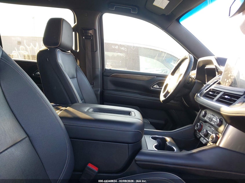 2023 Chevrolet Suburban 4Wd Premier