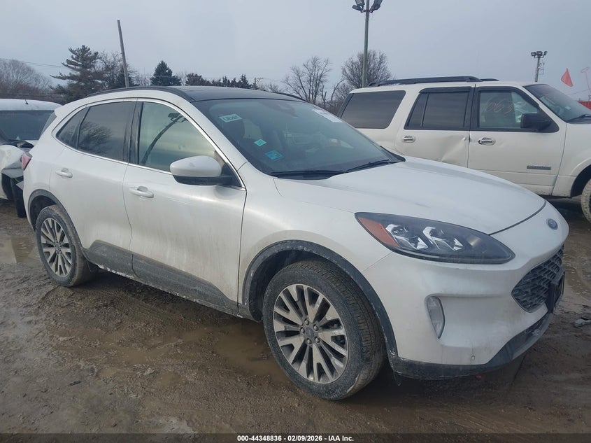 2022 Ford Escape Titanium