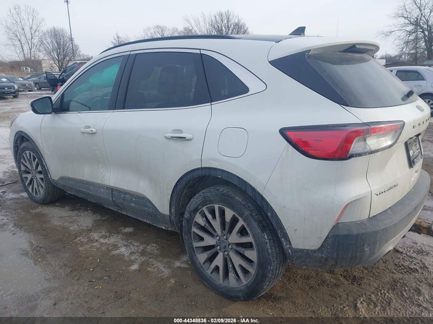 2022 Ford Escape Titanium
