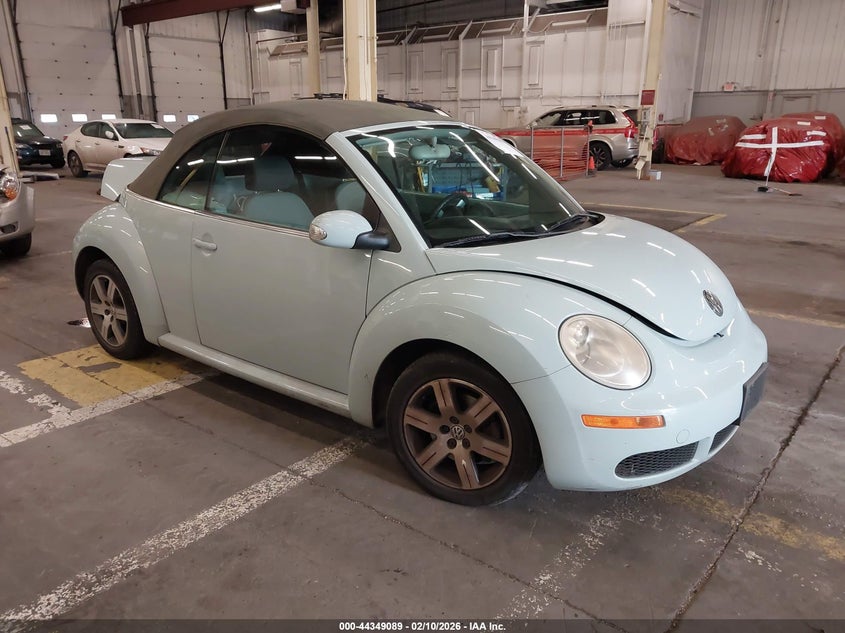 2006 Volkswagen New Beetle 2.5