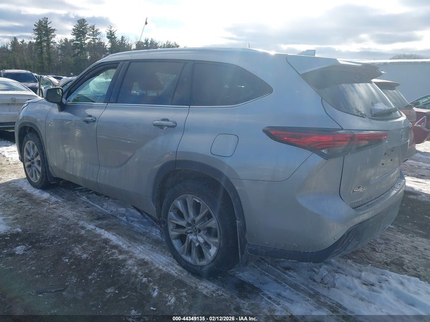 2022 Toyota Highlander Hybrid Limited