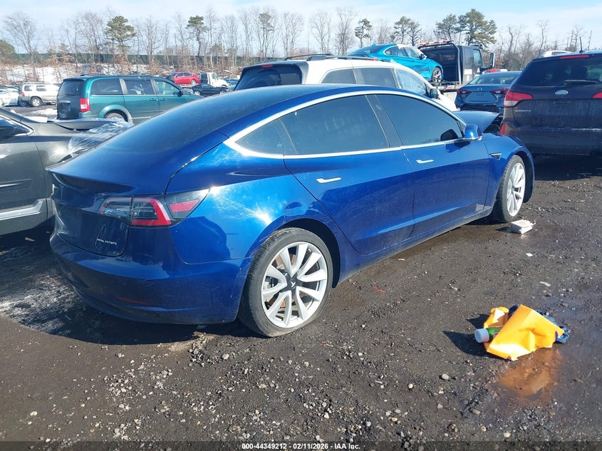 2018 Tesla Model 3 Long Range/Performance