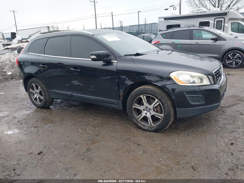 2013 VOLVO XC60 T6