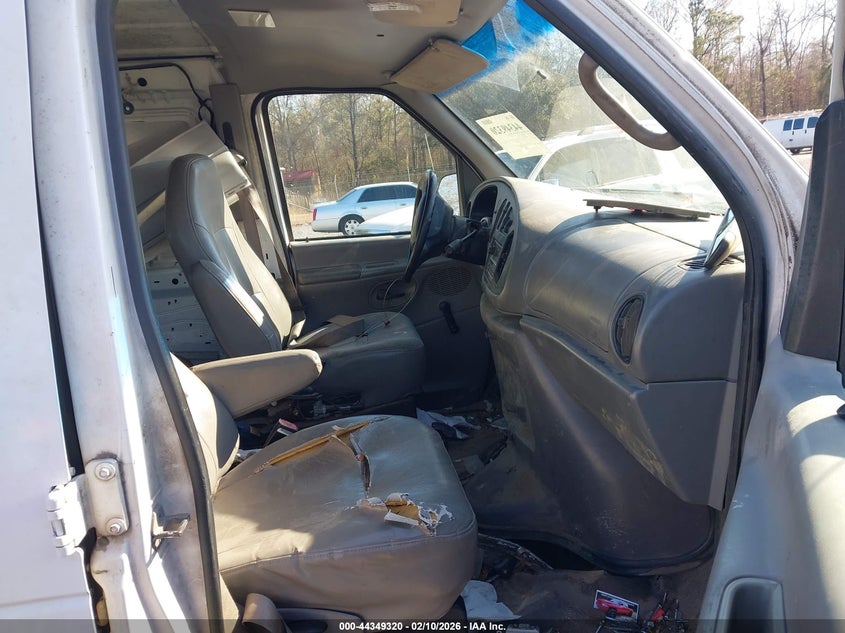 2001 Ford E-150 Commercial/Recreational