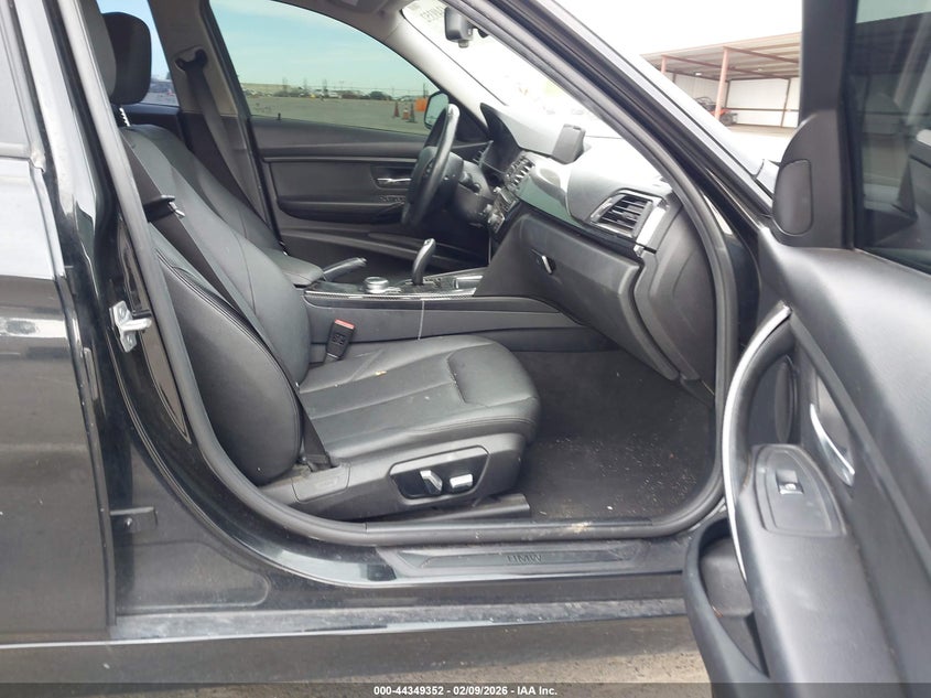 2018 BMW 320I xDrive