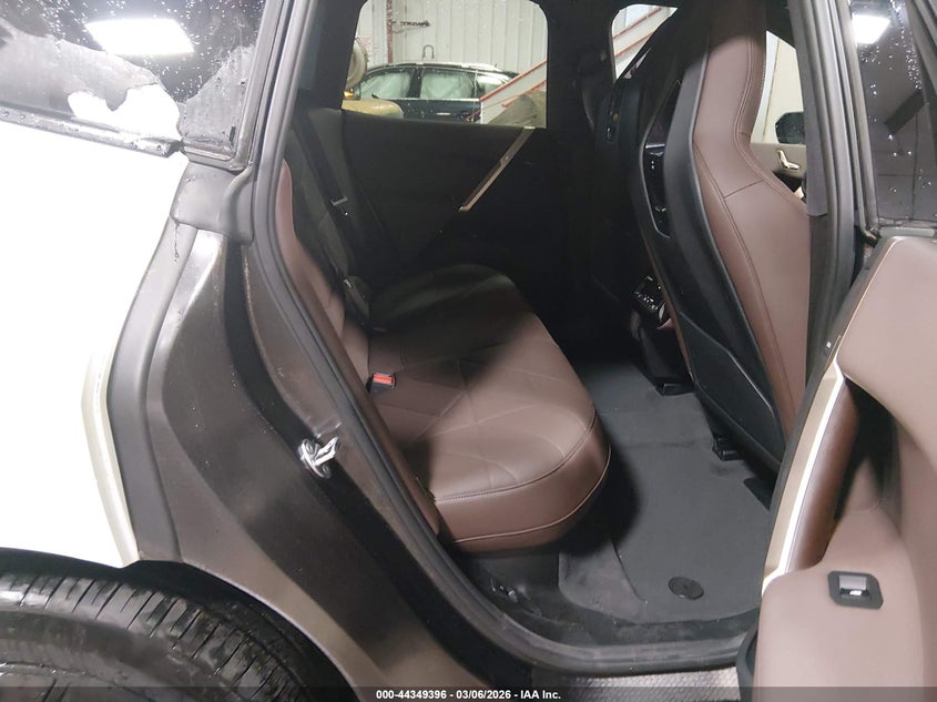 2025 BMW IX auction photo 8