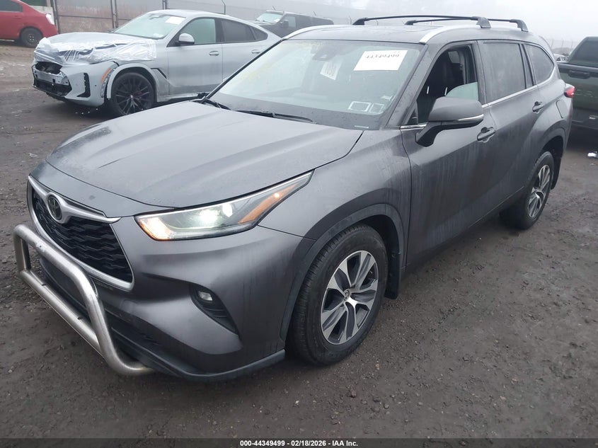 2021 Toyota Highlander Xle