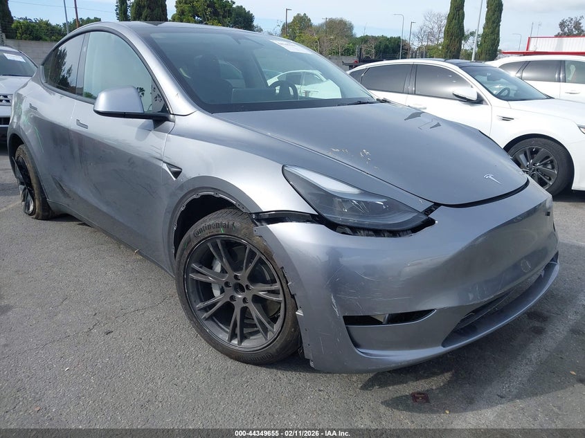 2025 Tesla Model Y Long Range Dual Motor Rear-Wheel Drive