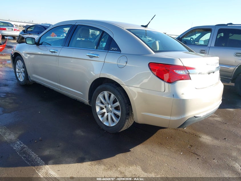 2013 Chrysler 200 Limited
