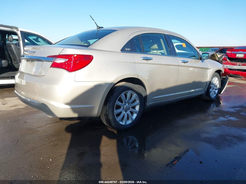 2013 Chrysler 200 Limited