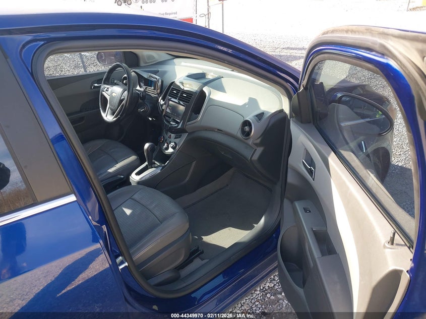 2014 CHEVROLET SONIC auction photo 5