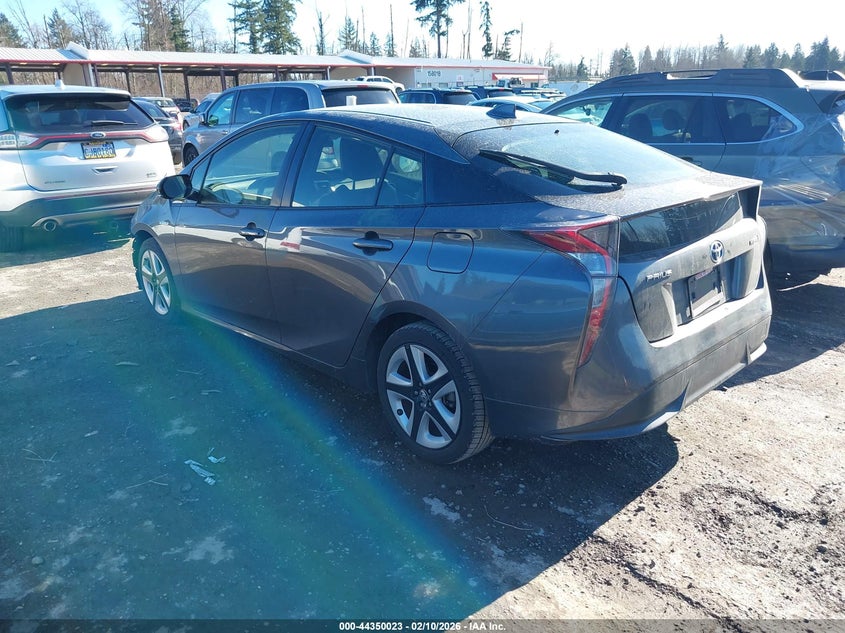 2016 Toyota Prius Three Touring