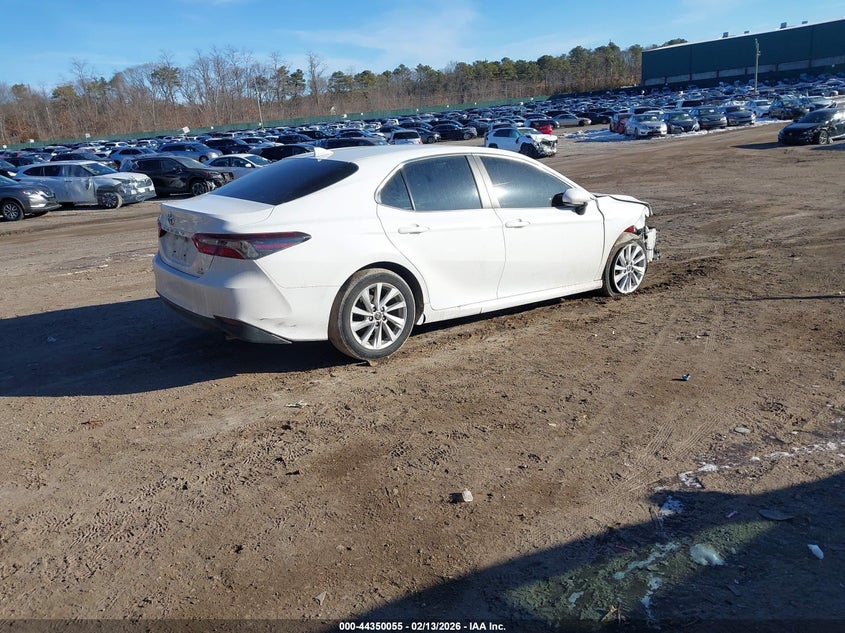 2022 Toyota Camry Le Awd
