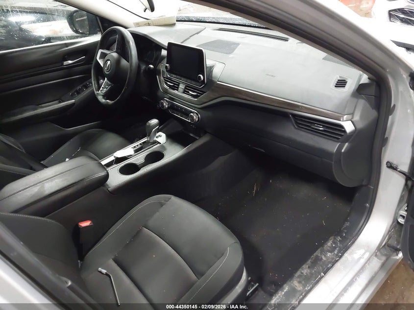 2025 Nissan Altima Sv Fwd