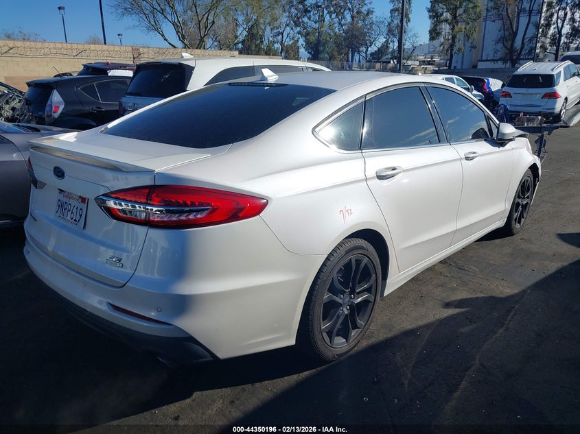 2020 Ford Fusion Se