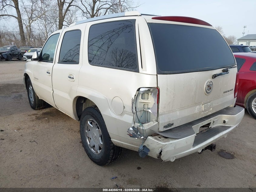 2004 Cadillac Escalade Standard
