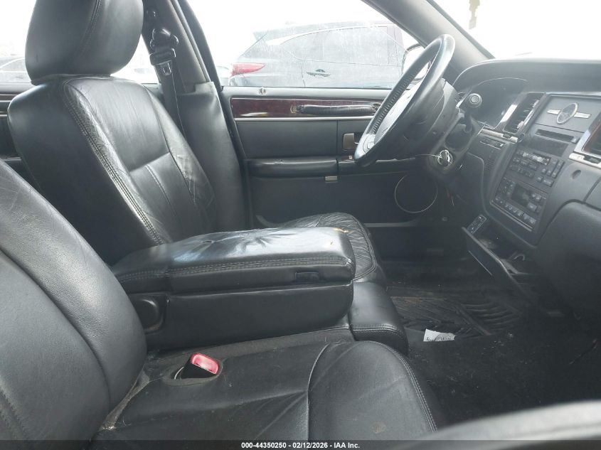 2011 Lincoln Town Car Executive L