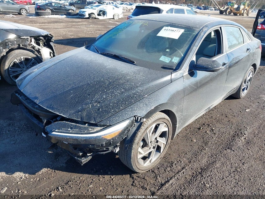 2025 Hyundai Elantra Limited