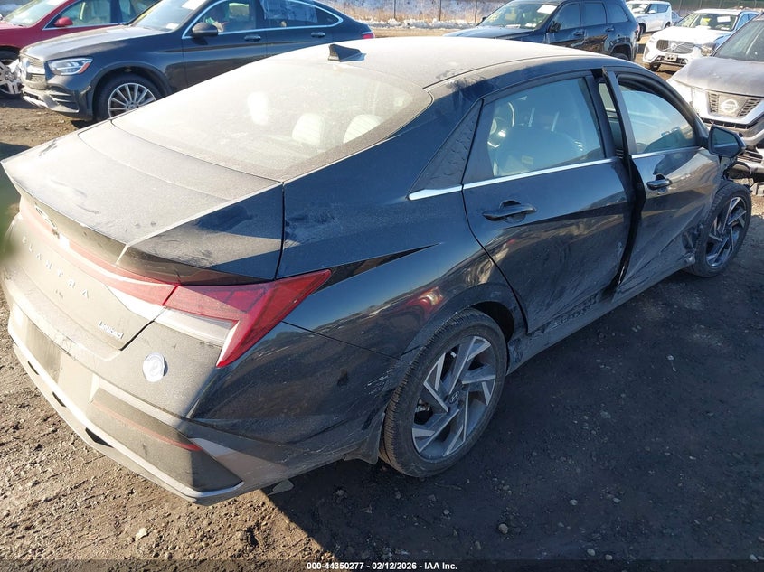 2025 Hyundai Elantra Limited