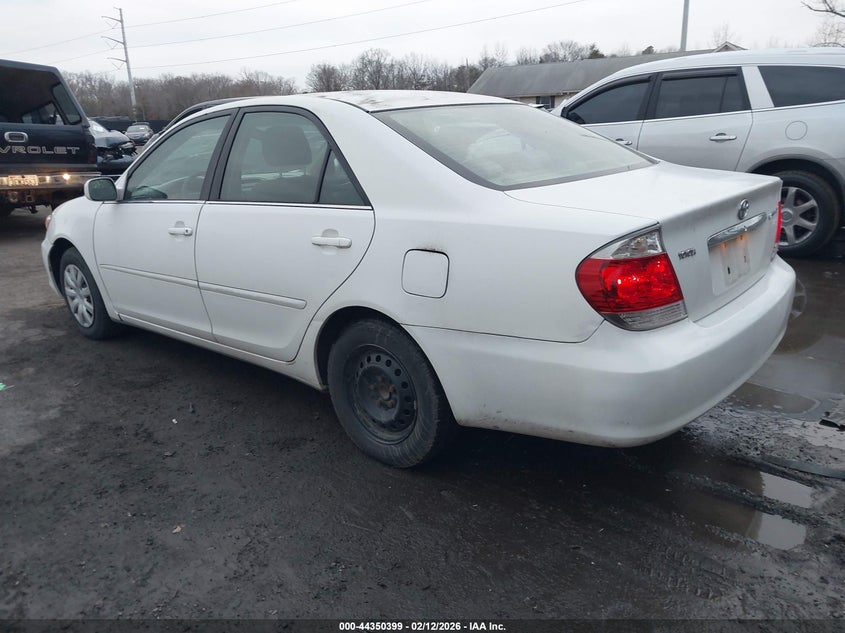 2005 Toyota Camry Le
