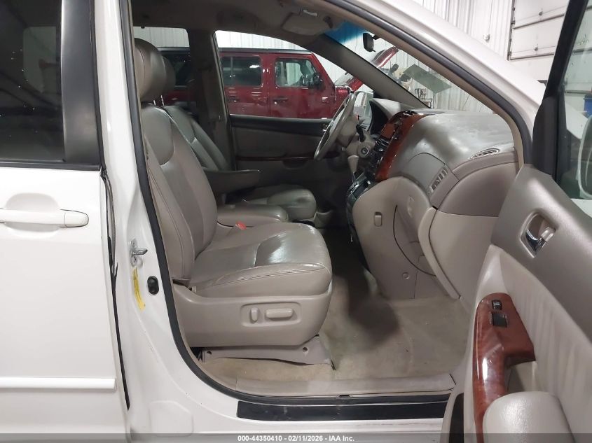 2005 Toyota Sienna Xle