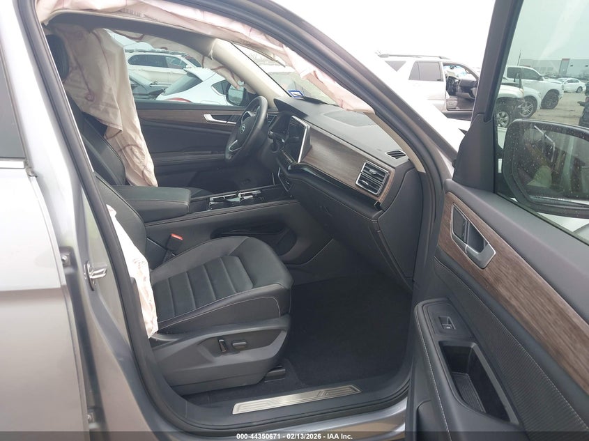 2024 Volkswagen Atlas 2.0T Sel