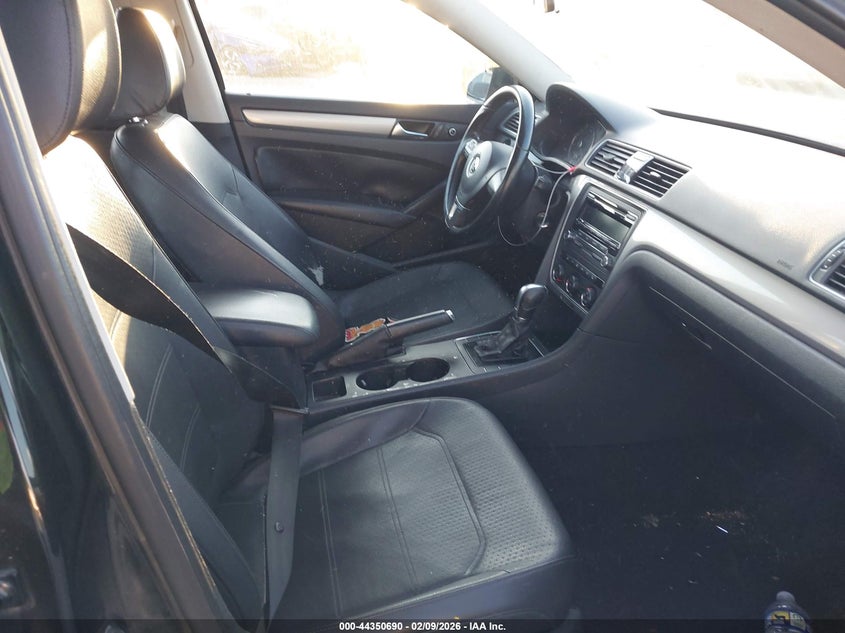 2015 Volkswagen Passat 1.8T Wolfsburg Edition