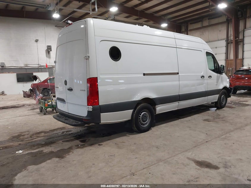2023 Mercedes-Benz Sprinter 2500 High Roof 4-Cyl Gas