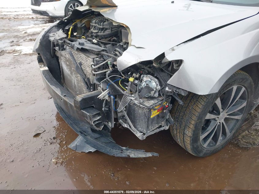 2014 Chrysler 200 Limited VIN: 1C3CCBCG9EN187195 Lot: 44351079