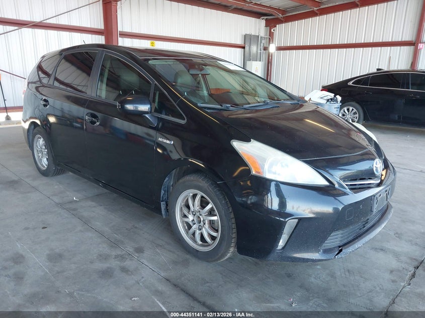 JTDZN3EU9C3162590 TOYOTA PRIUS V Photo 1