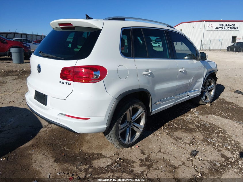 2015 Volkswagen Tiguan R-Line