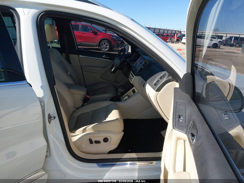 2015 Volkswagen Tiguan R-Line