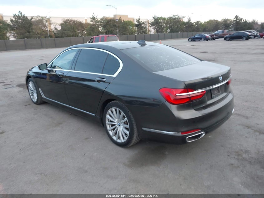 2016 BMW 740I