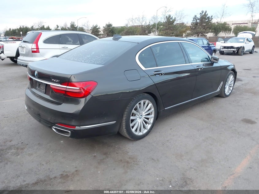 2016 BMW 740I