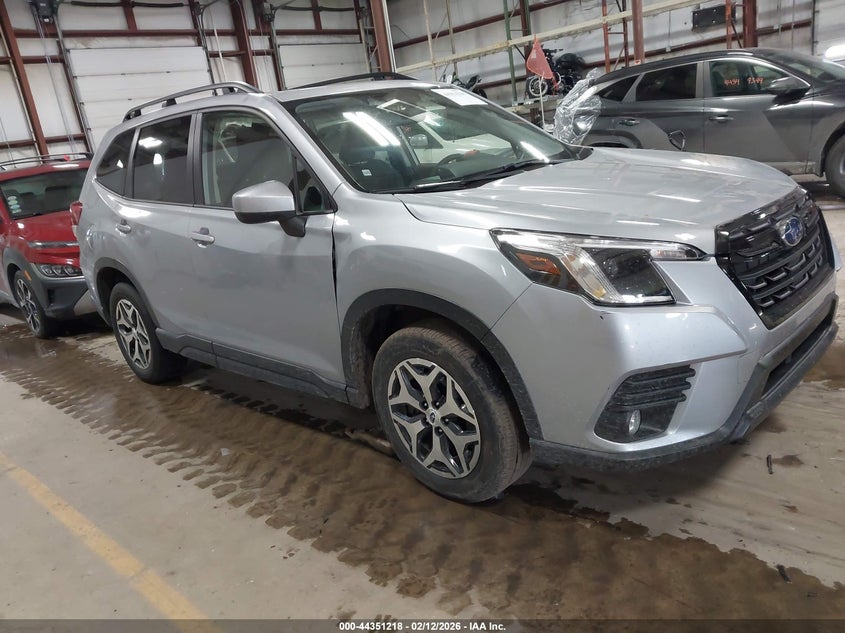 2024 Subaru Forester Premium