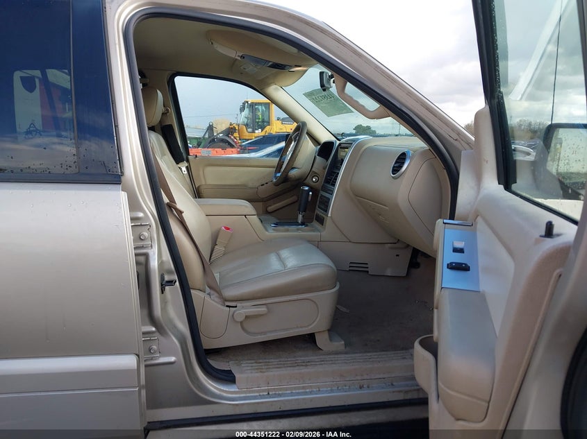 2006 Mercury Mountaineer Luxury