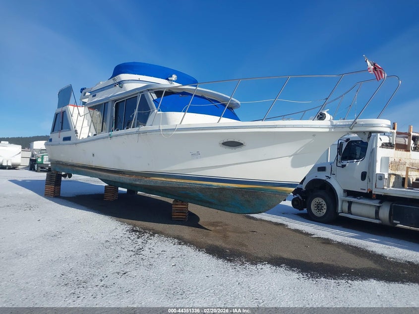 1987 Bluewater Coastal Cruiser
