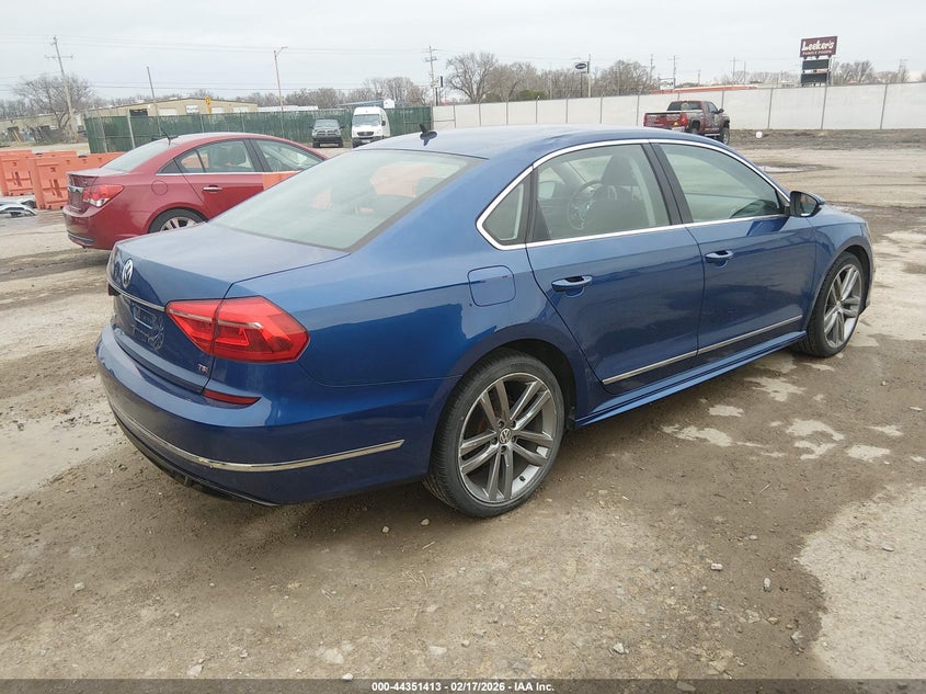 2016 Volkswagen Passat 1.8T R-Line