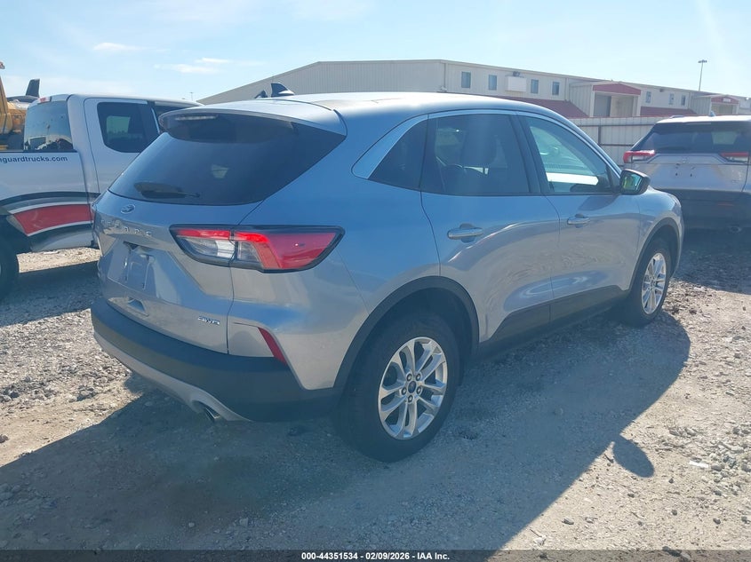 2022 Ford Escape Se