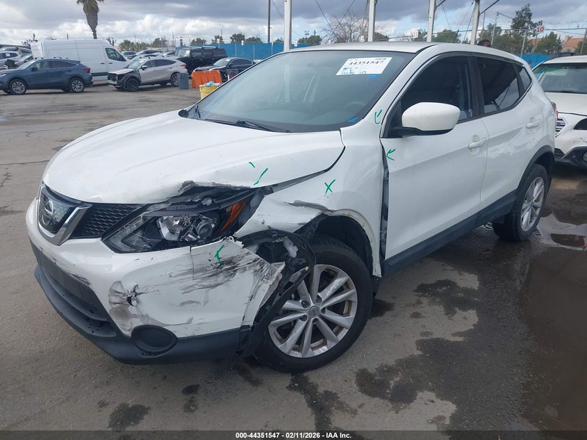 2018 Nissan Rogue Sport S