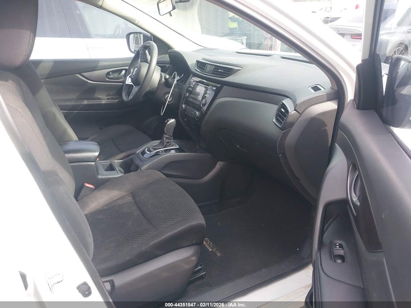 2018 Nissan Rogue Sport S